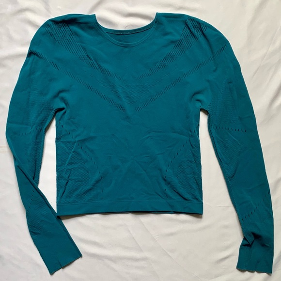 Fabletics Workout Crop Top! - Picture 1 of 1